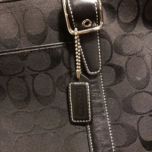Coach Bags - Coach shoulder bag excellent condition Coach Bags - Coach shoulder bag excellent condition